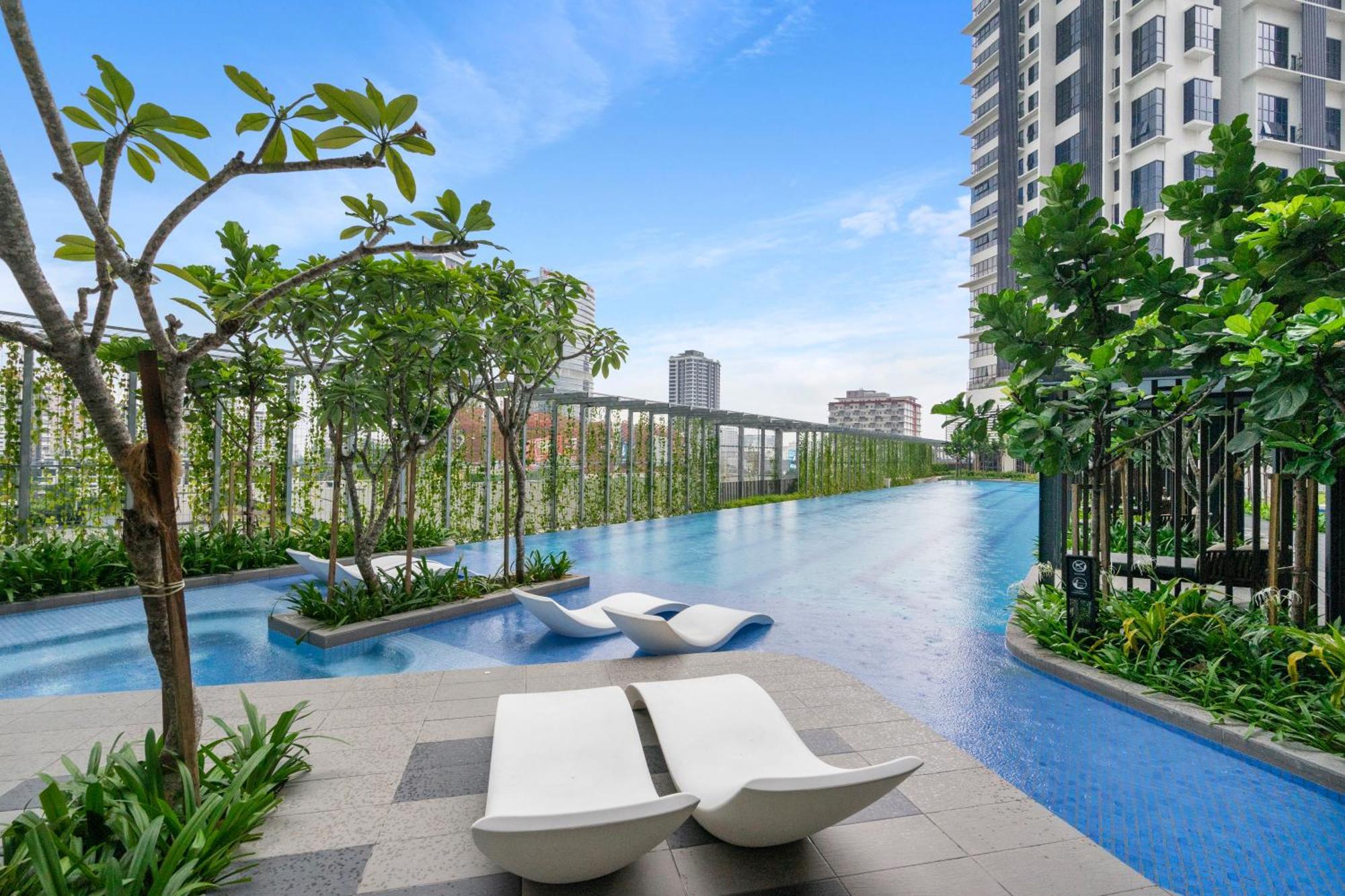Highpark Suites At Petaling Jaya, Kelana Jaya By Plush Eksteriør billede